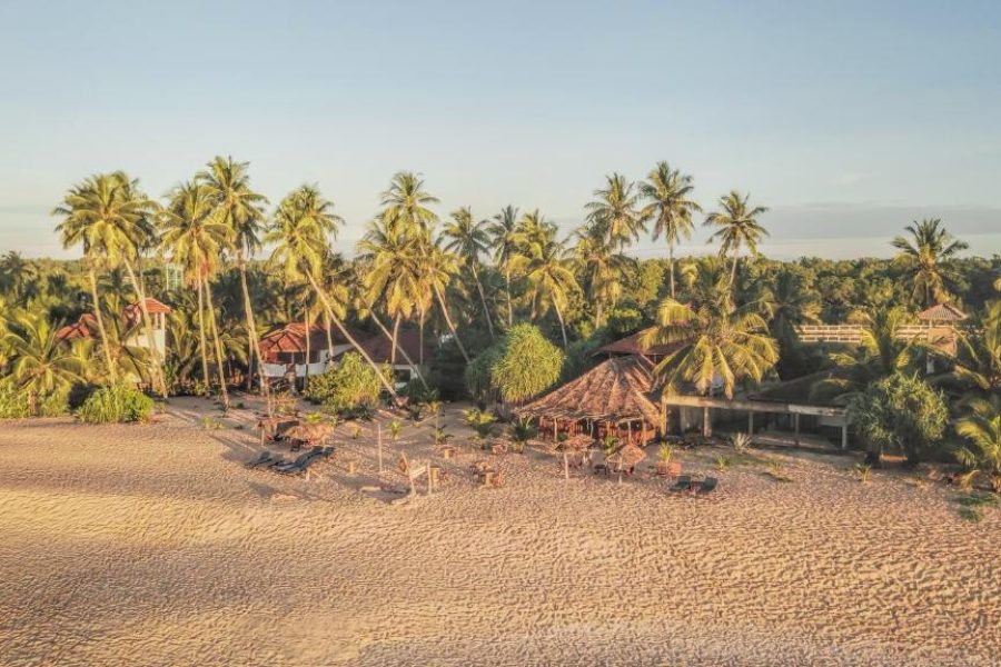 3 Sea view cabanas in Tangalle