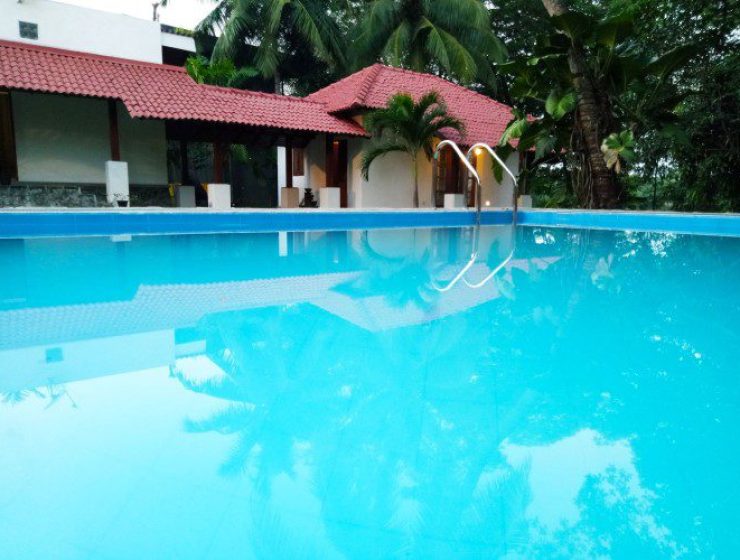 Lake Front Villa In Panadura