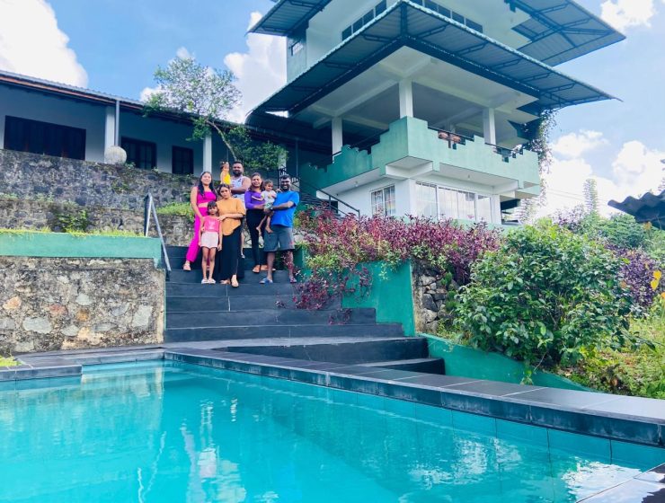 6 Bed Rooms Bunglow at Unanvitiya Galle