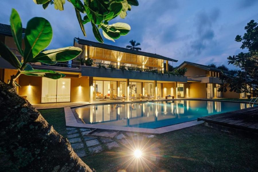 Beachfront Villa in Wadduwa