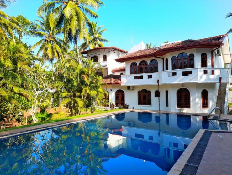 Supreme Villa in Aluthgama
