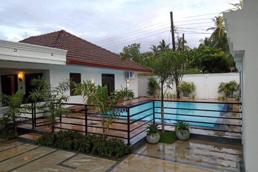 4 Bed Rooms Villa nilaweli