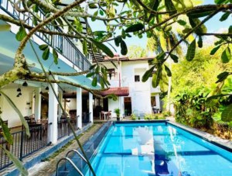 8 Bedroom Villa in Galle