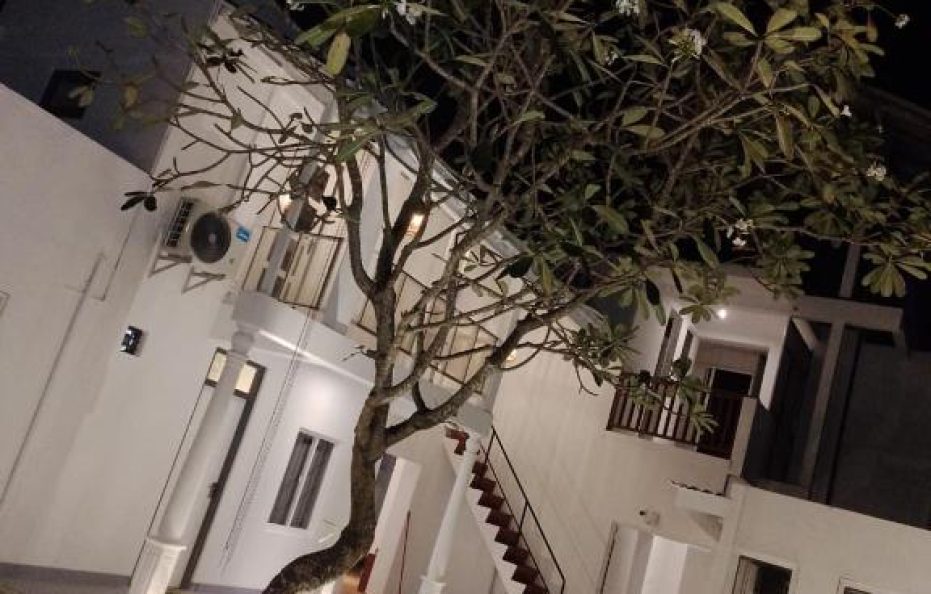 11 Bed Rooms Hotel Mirissa