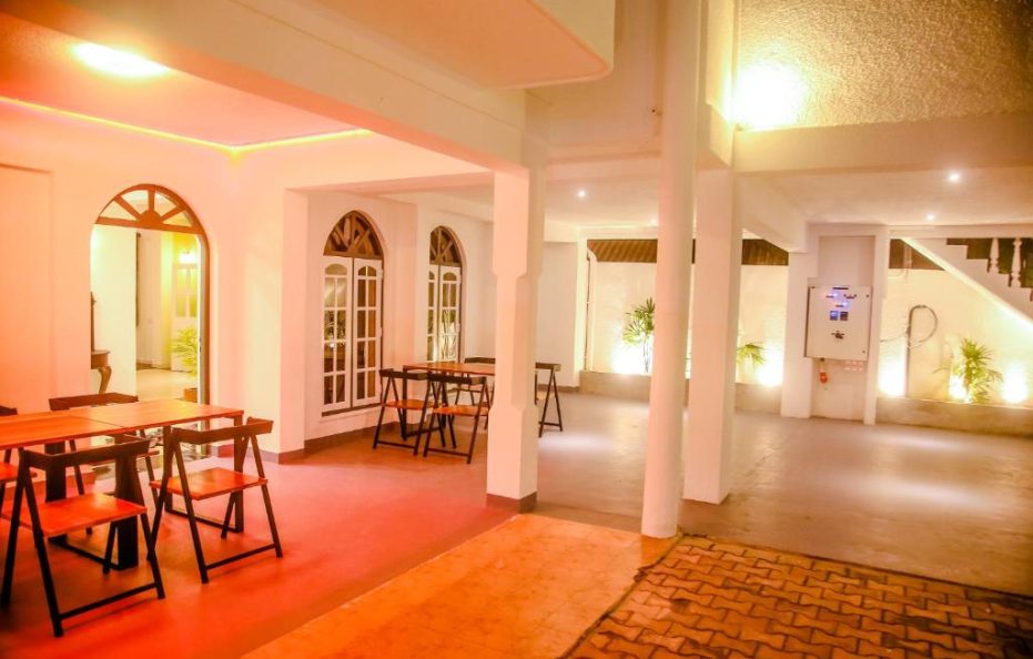 11 Bed Rooms Hotel Mirissa