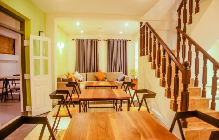 11 Bed Rooms Hotel Mirissa