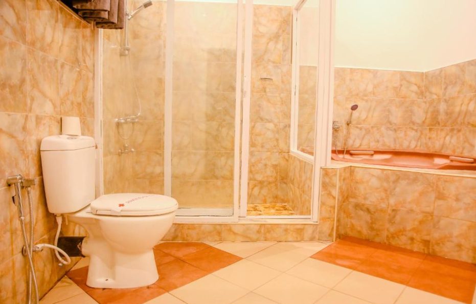 11 Bed Rooms Hotel Mirissa