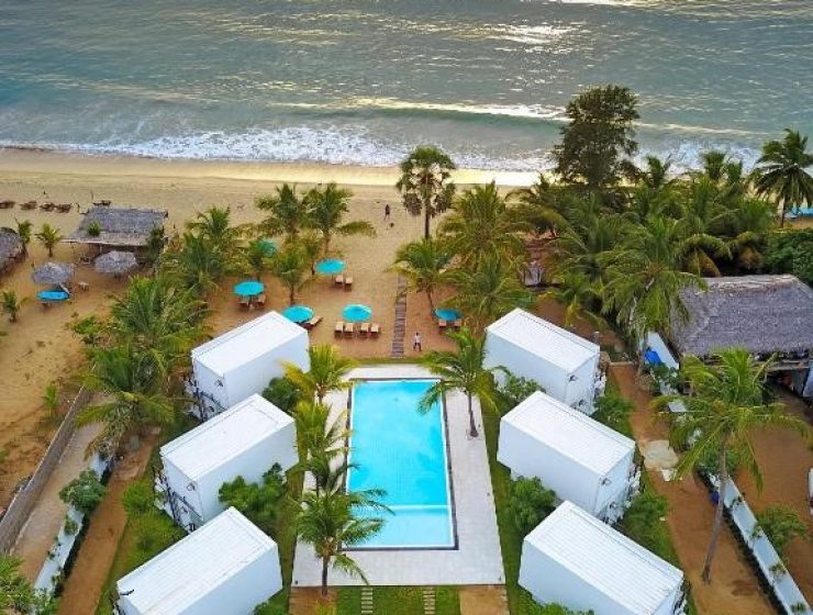 Resort in Arugamaby