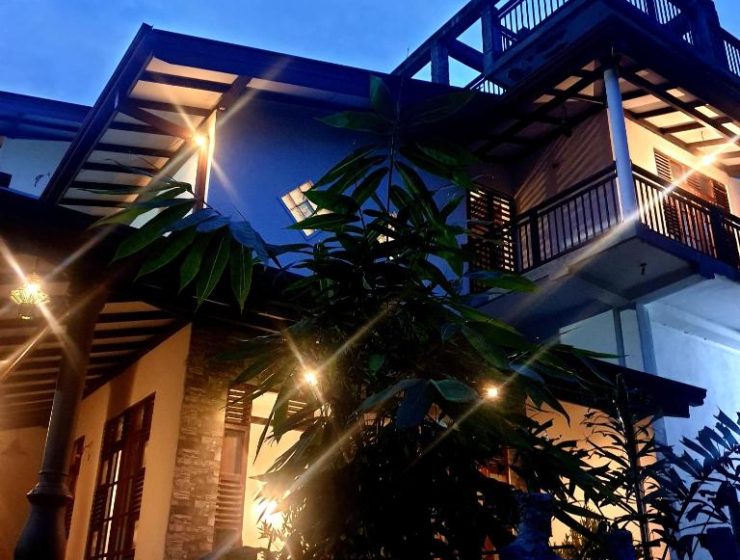 Luxury Two Story Apartment, Galle