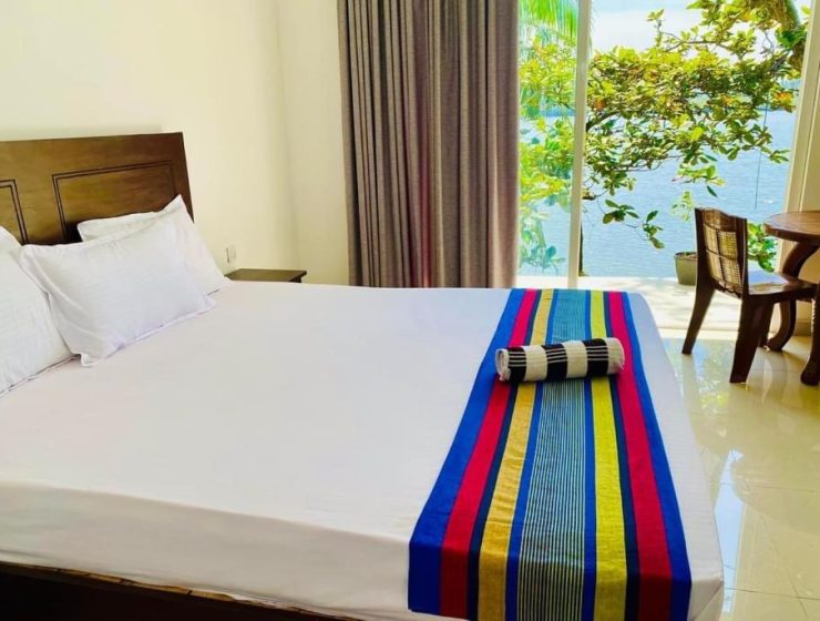 Lakehaven Villa in Ambalangoda