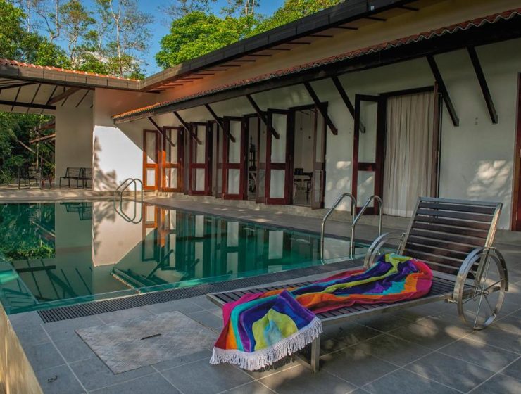 4 Bedroom Lakefront villa Bentota