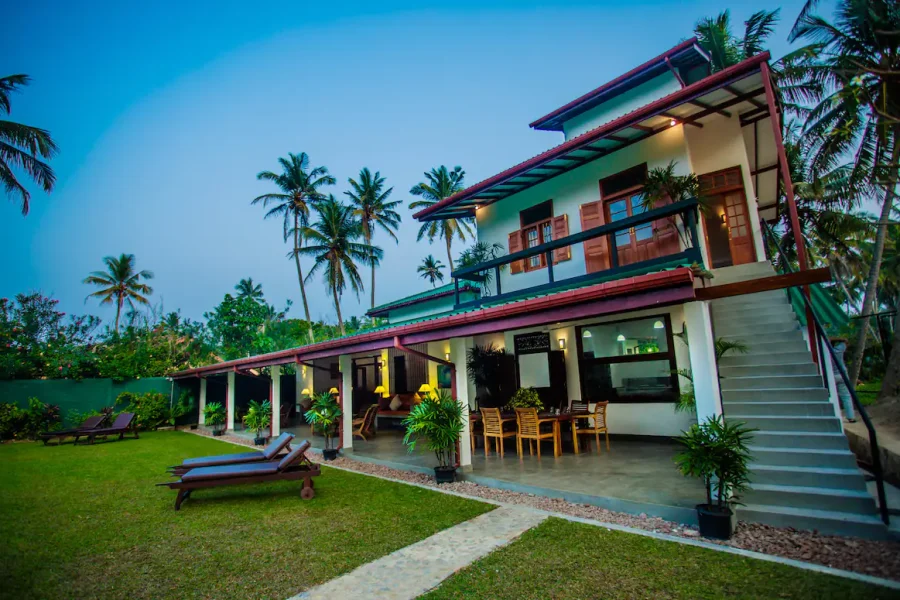 5 Bedroom Villa in Ahangama