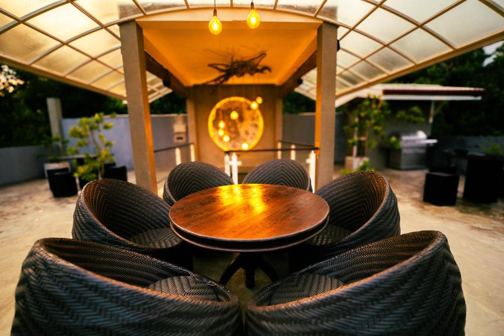 The Tropical Hideaway – Galle (Wanchawala)